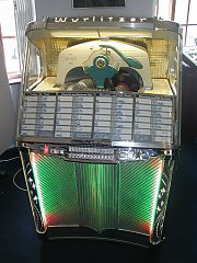 Wurlitzer 1900 jukebox